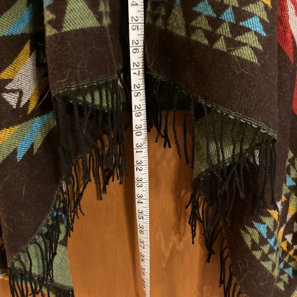 Colorful Geometric Pattern Poncho - Picture 7 of 7
